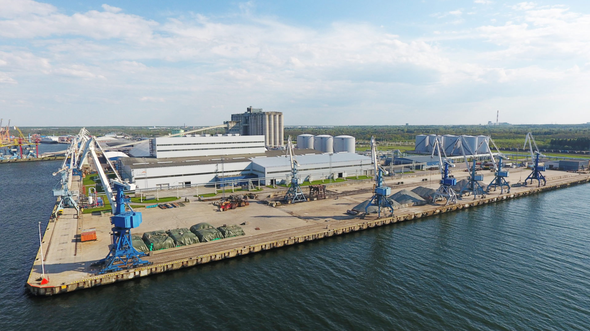 Piers 6-6A of port Muuga, Estonia