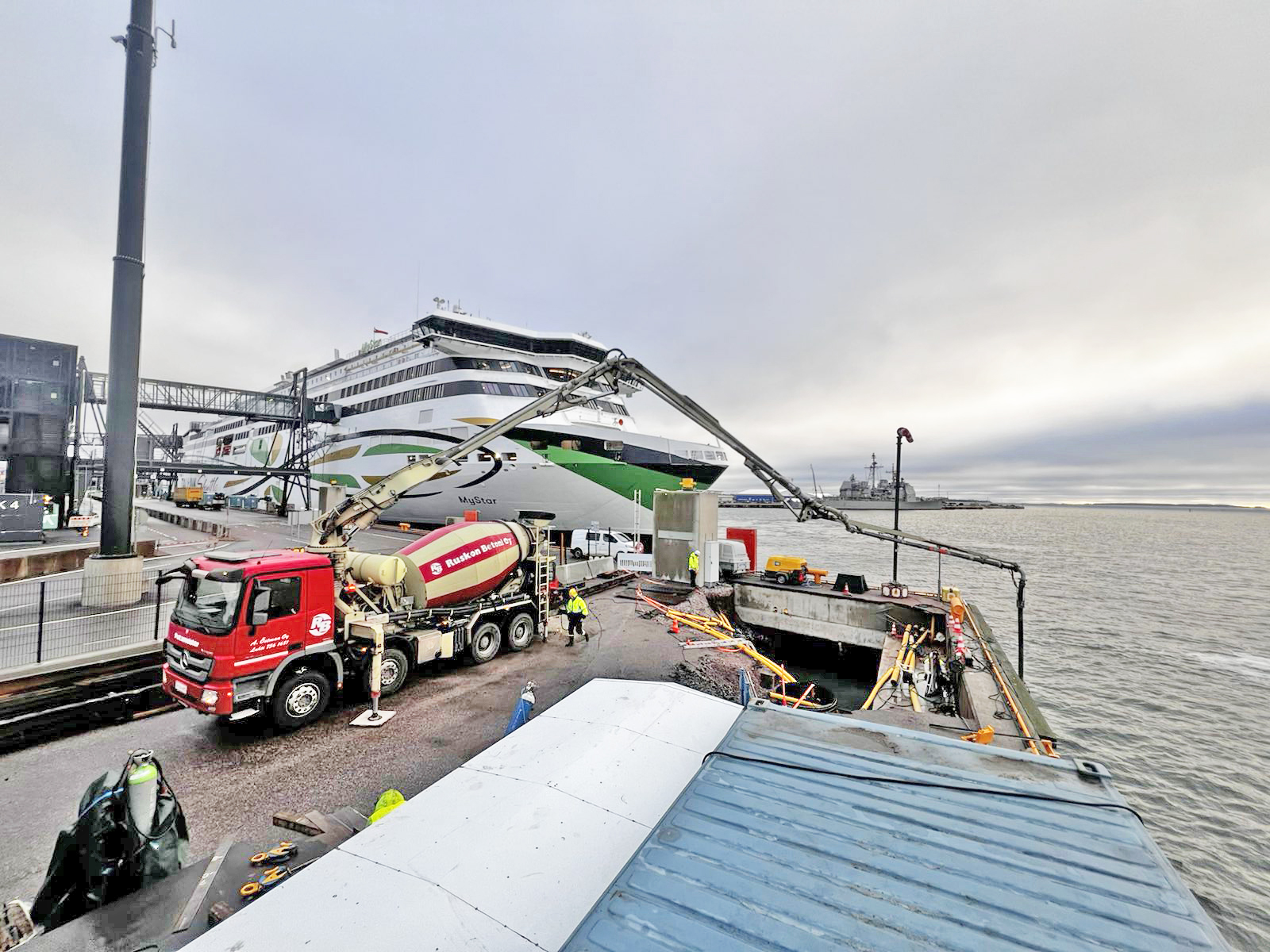 LJ7 quay part emergency repair, Finland